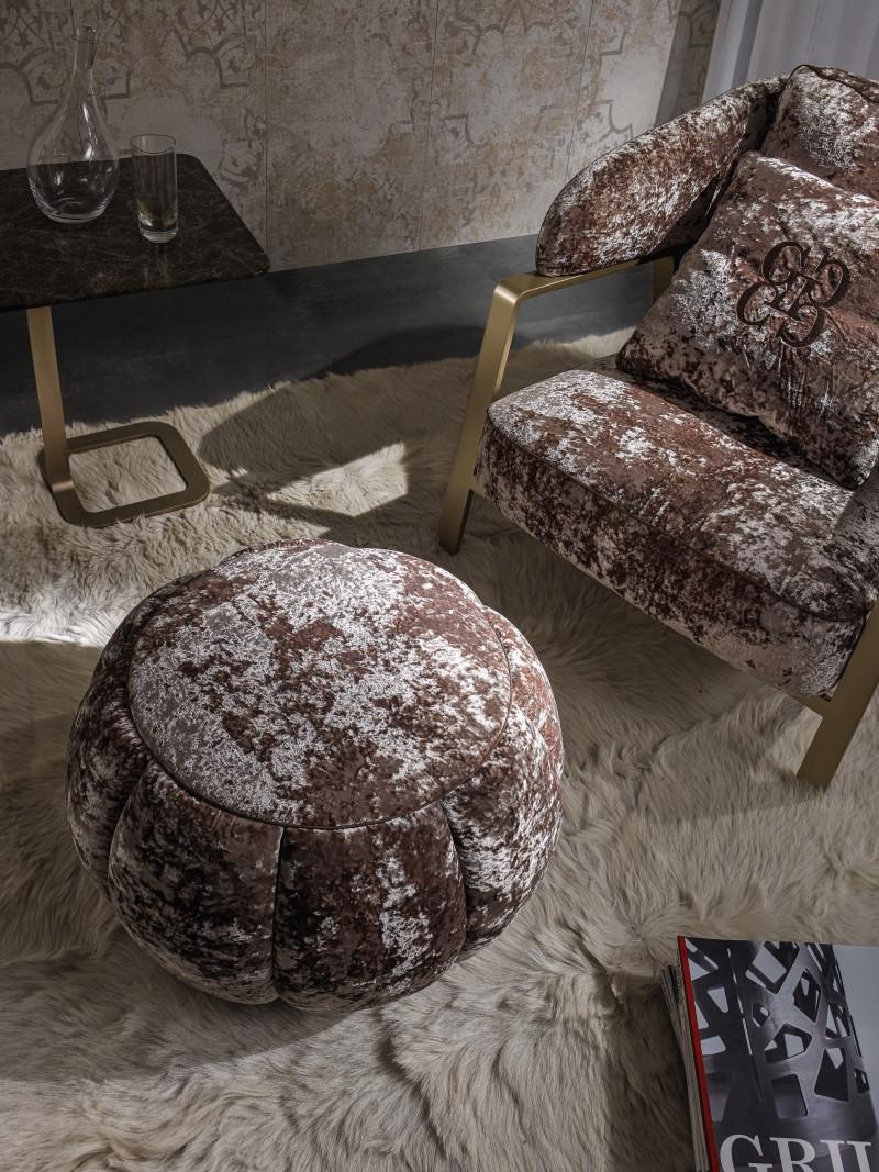 Fabric armchair with armrests | Oscar by Grilli