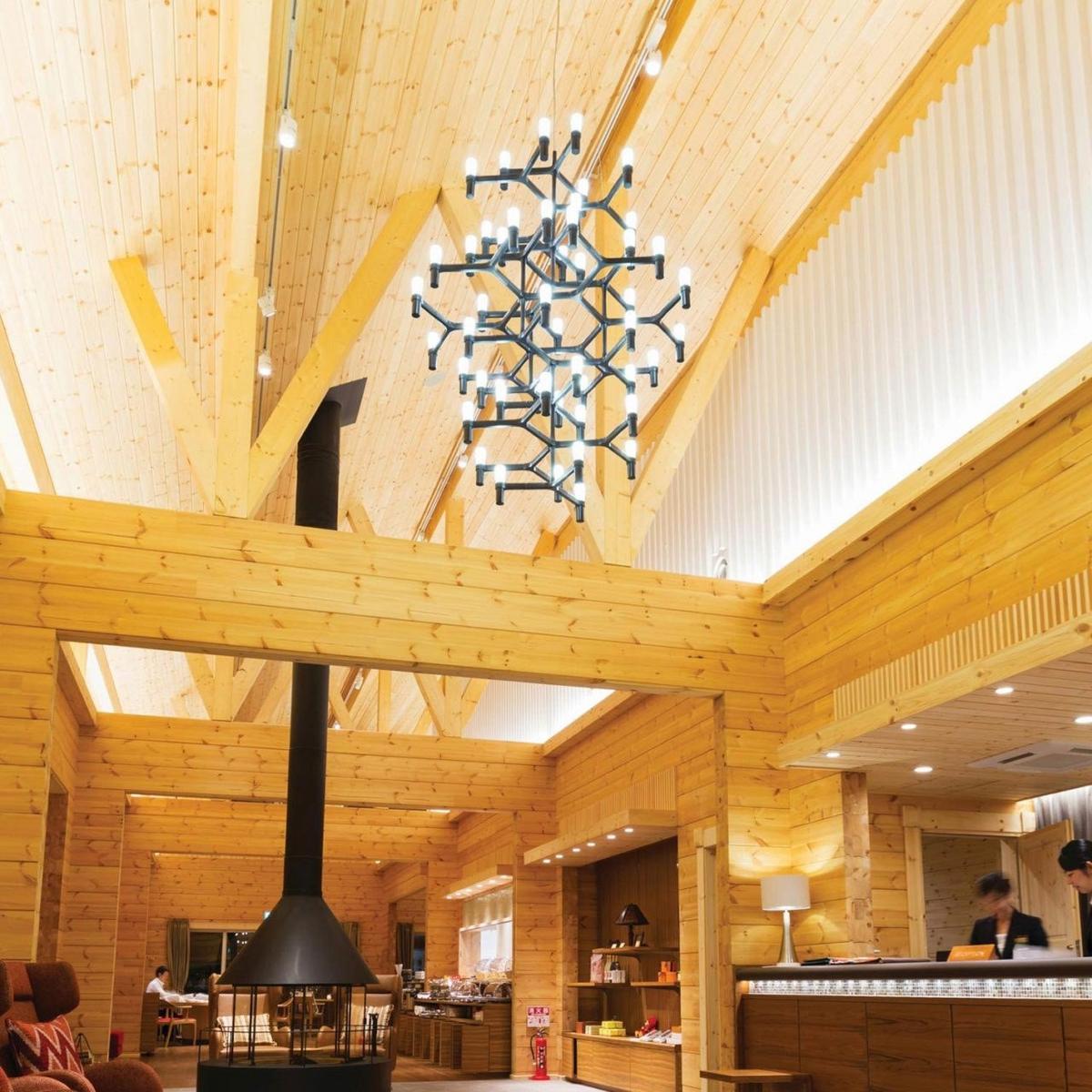 Die cast aluminium chandelier | Crown Summa by Nemo