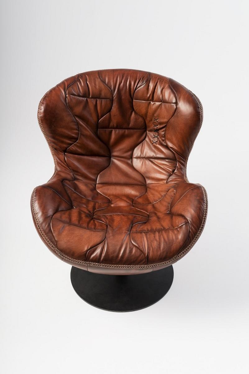 Swivel leather armchair with armrests | Pelè by Mantellassi 1926