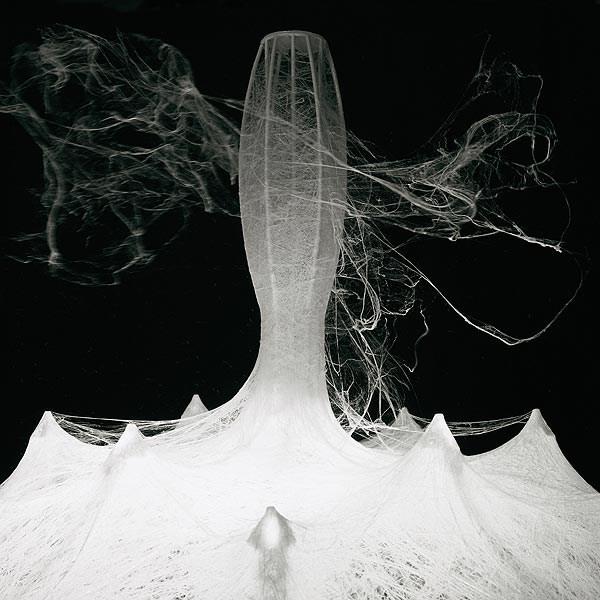 Cocoon resin pendant lamp | Cocoon Zeppelin by Flos