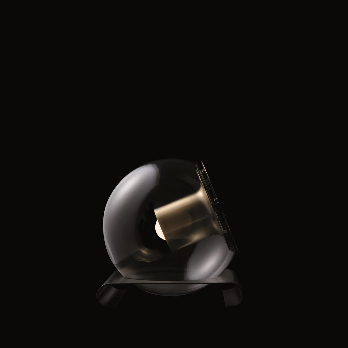 Blown glass table lamp | The Globe - 228 by Oluce