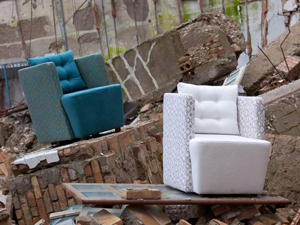 Upholstered fabric armchair with armrests | Artibella by Domingo salotti