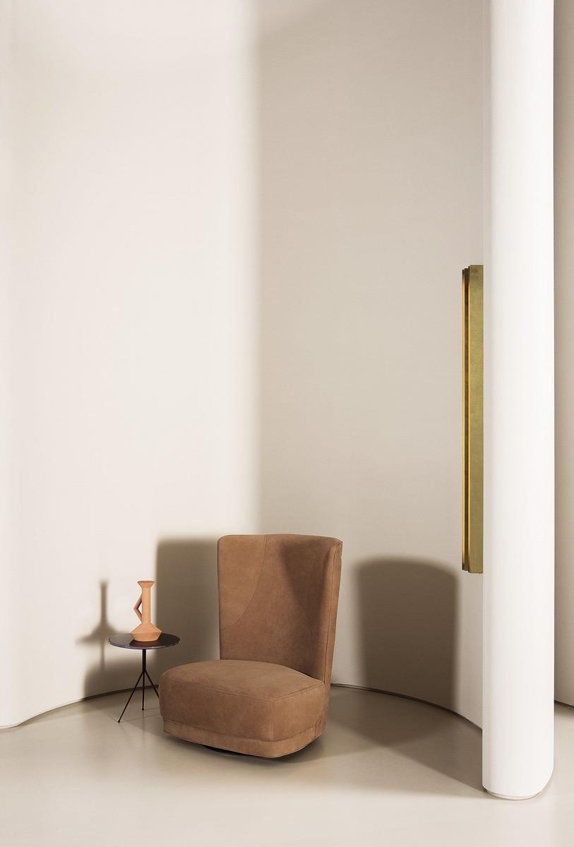 High-back leather armchair | Etienne Bergere by Baxter