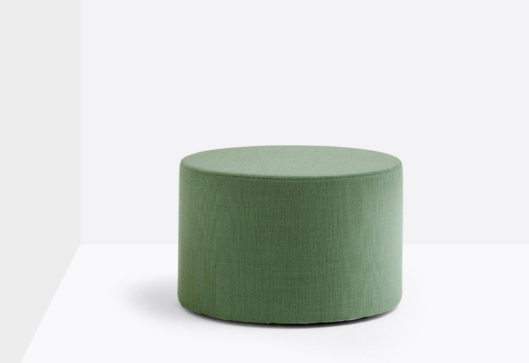 Round fabric pouf | Wow 323 by Pedrali