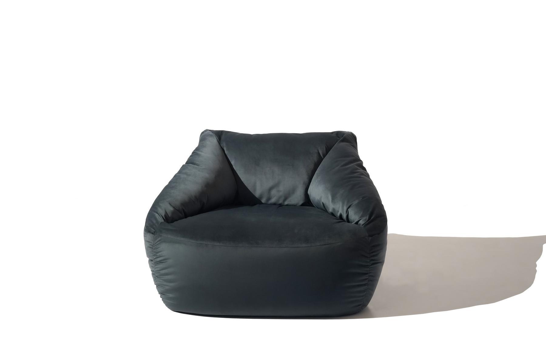 Fabric bean bag with armrests | Botero by Mantellassi 1926