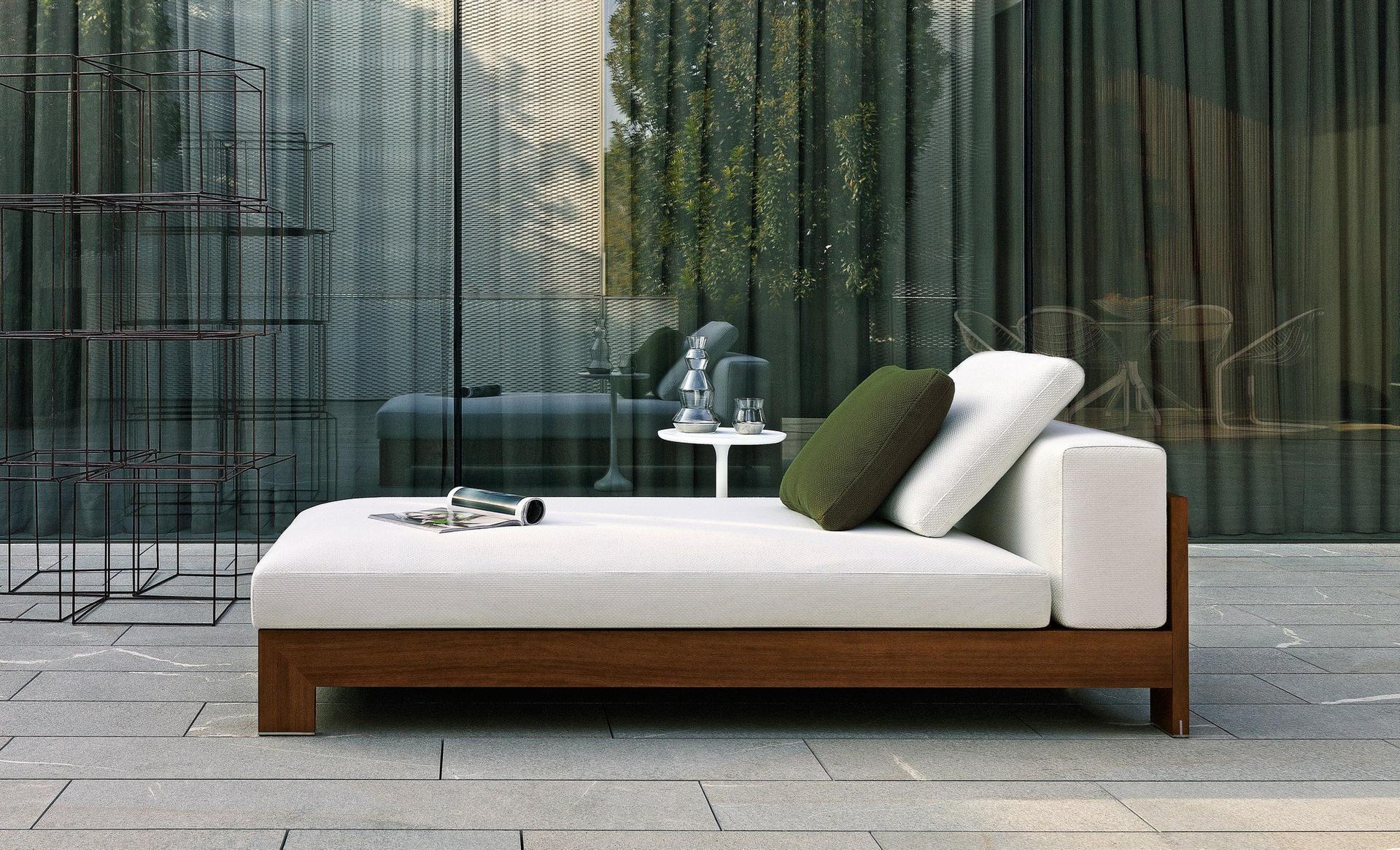 Outdoor sofa | Alison Iroko Outdoor by Minotti