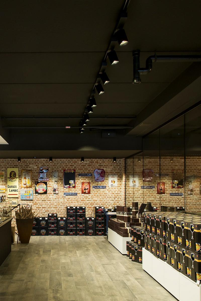 LED aluminium track-Light | Coolfin by Dark