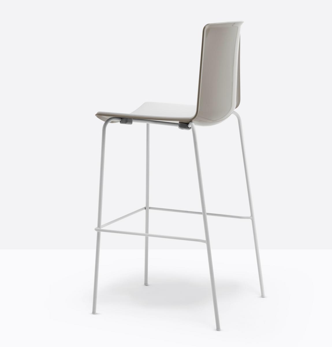 High polypropylene stool with footrest | Tweet 896 by Pedrali