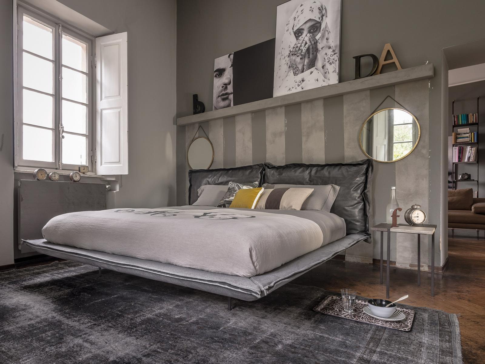 Double bed with upholstered headboard | Auto-reverse Dream by Arketipo