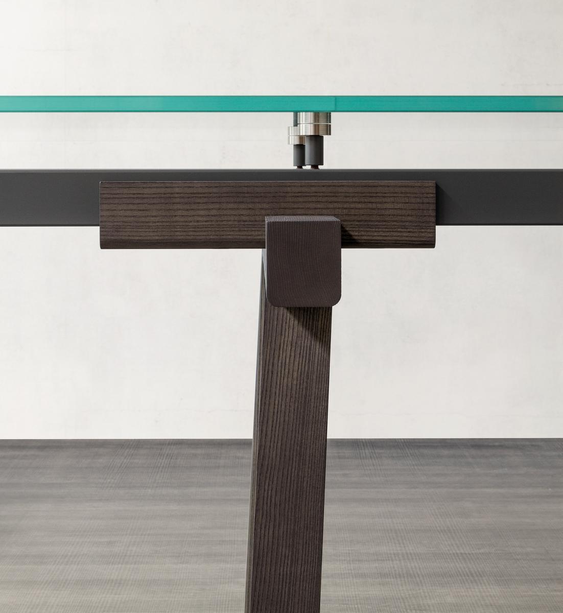 Extending crystal table | Tracks by Bonaldo