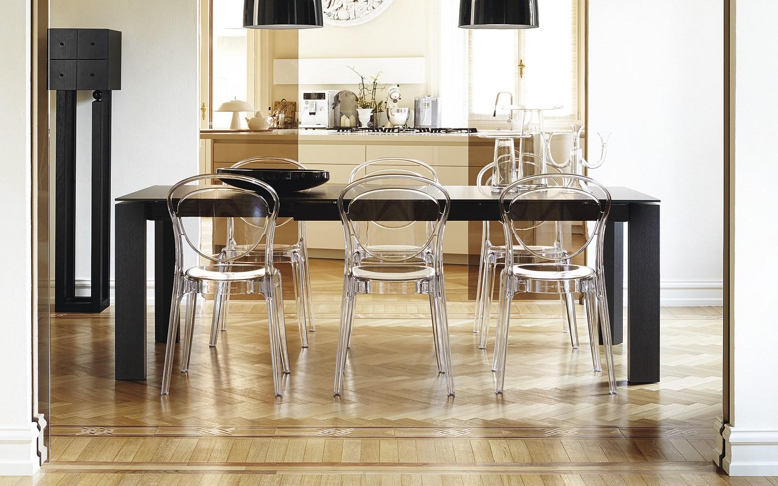 Stackable polycarbonate chair | Parisienne by Calligaris
