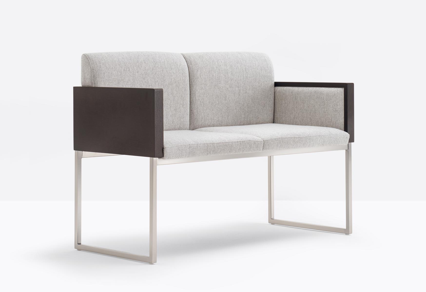 Honeycomb small sofa | Box 746 by Pedrali