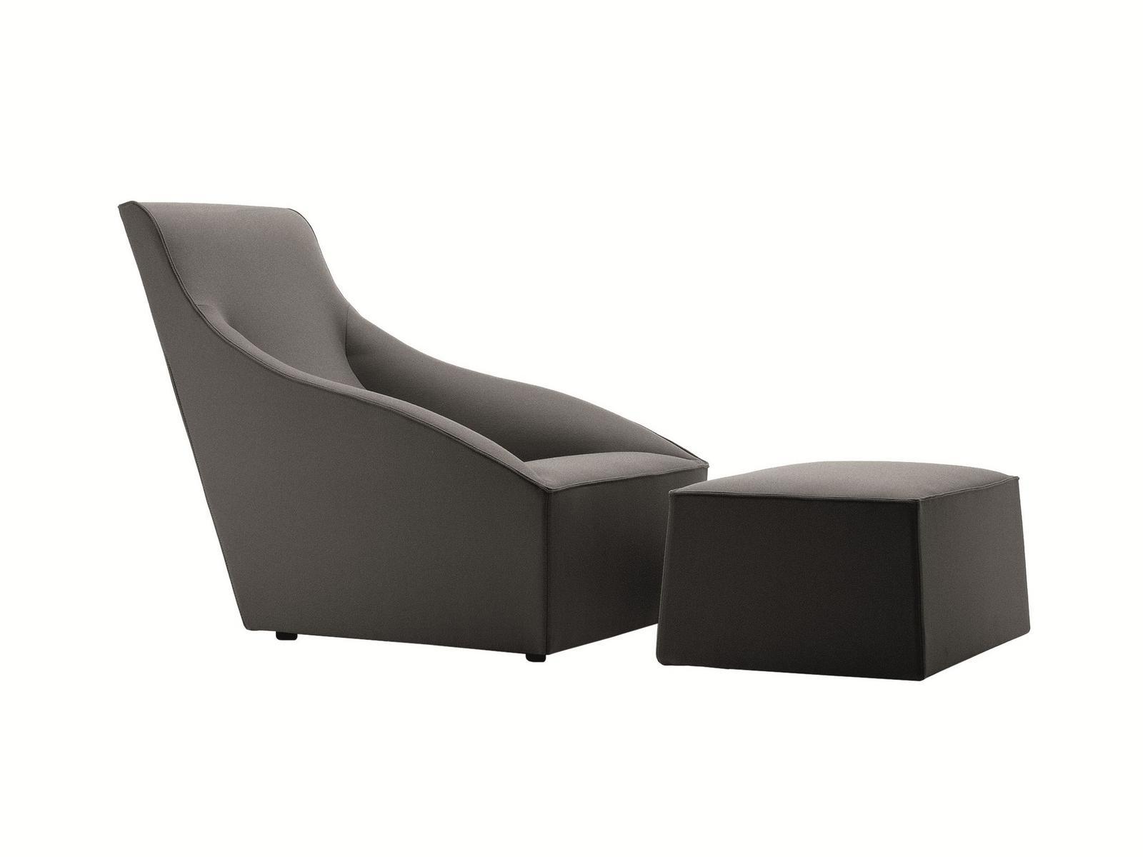 Fabric armchair with armrests | Doda by Molteni
