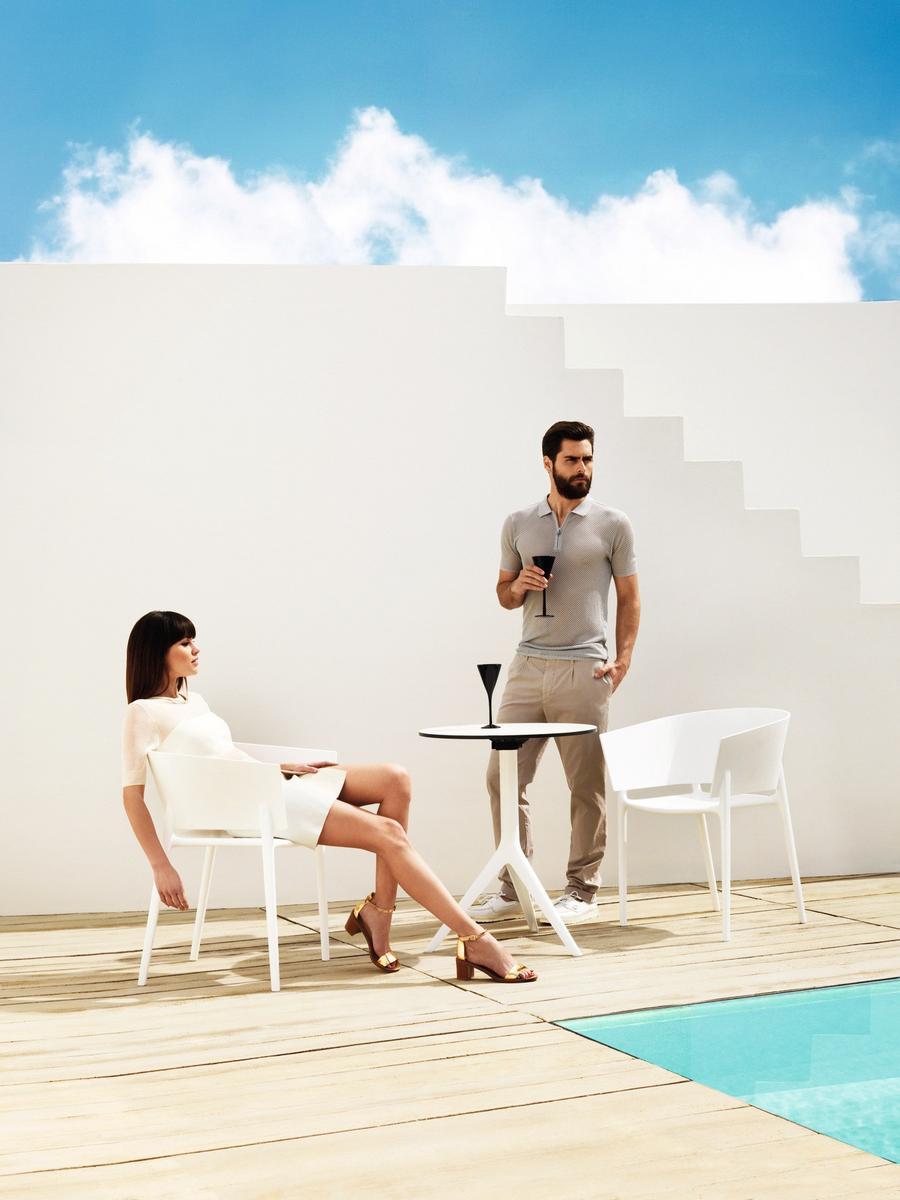 Folding round table | Mari-sol by Vondom