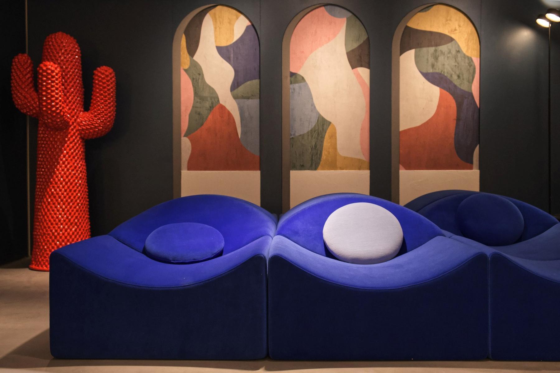 Modular fabric sofa | Asmara by Ligne Roset