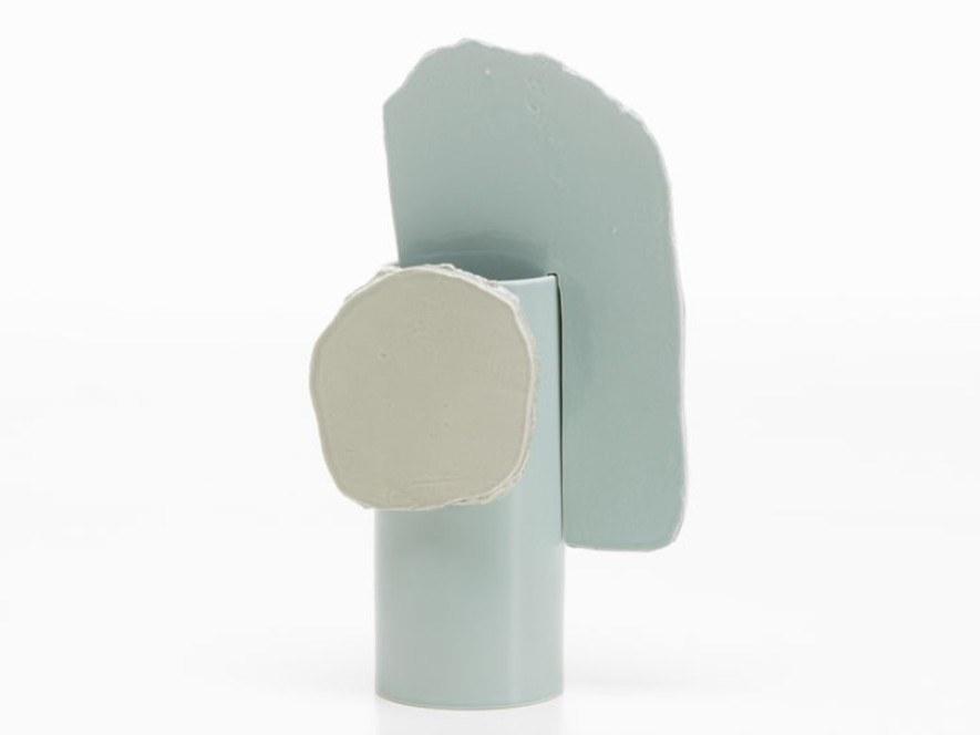 Handmade clay vase | Feuille by Vitra