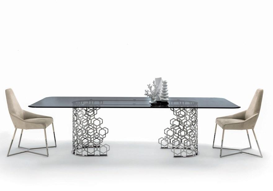 Oval tempered glass table | Manfred by Longhi