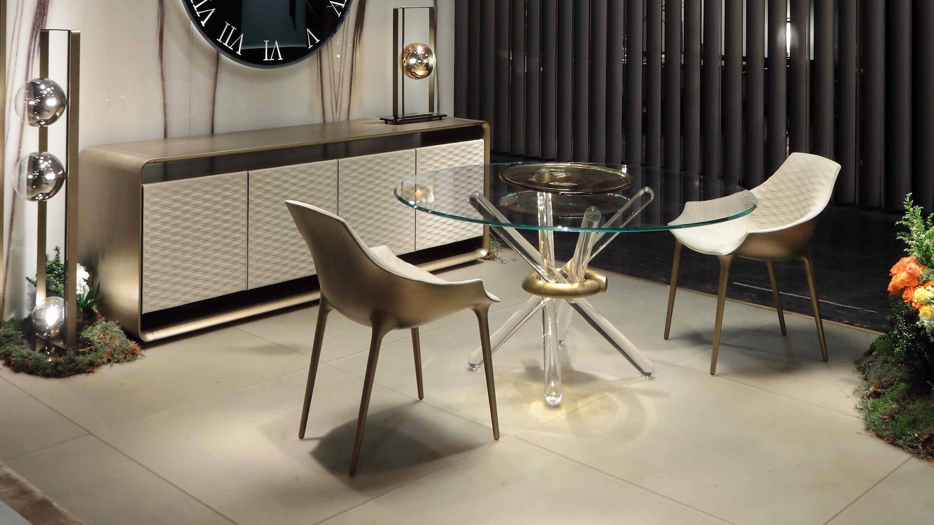 Round glass dining table | Arlequin by Reflex