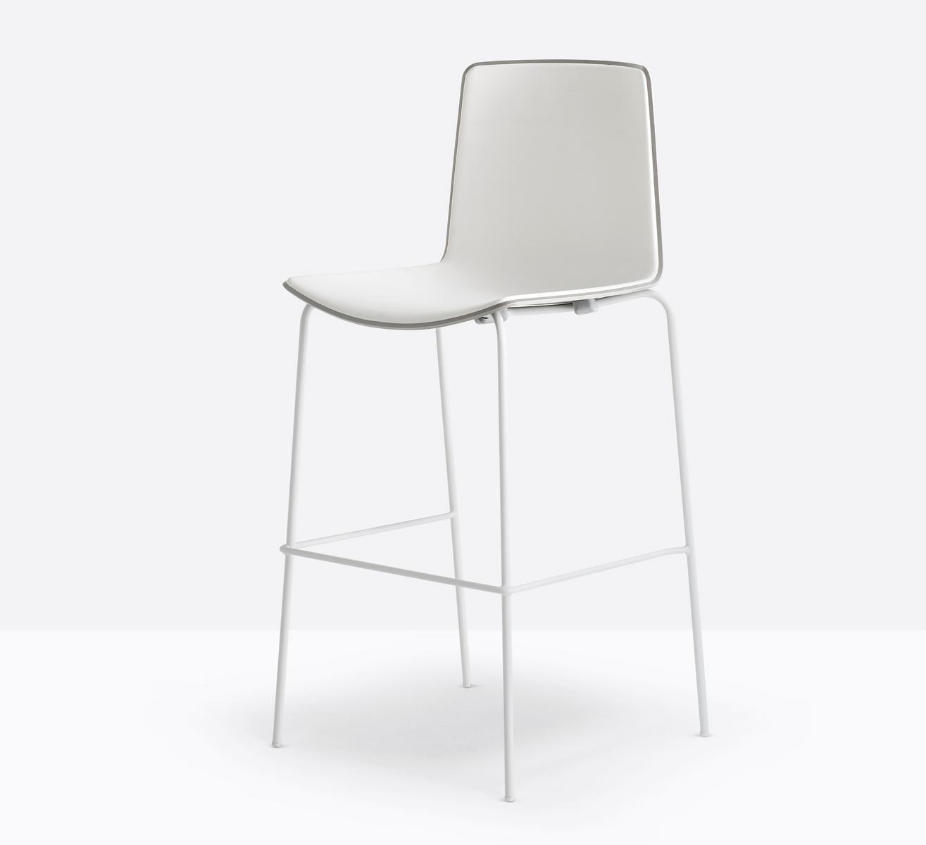 High polypropylene stool with footrest | Tweet 896 by Pedrali