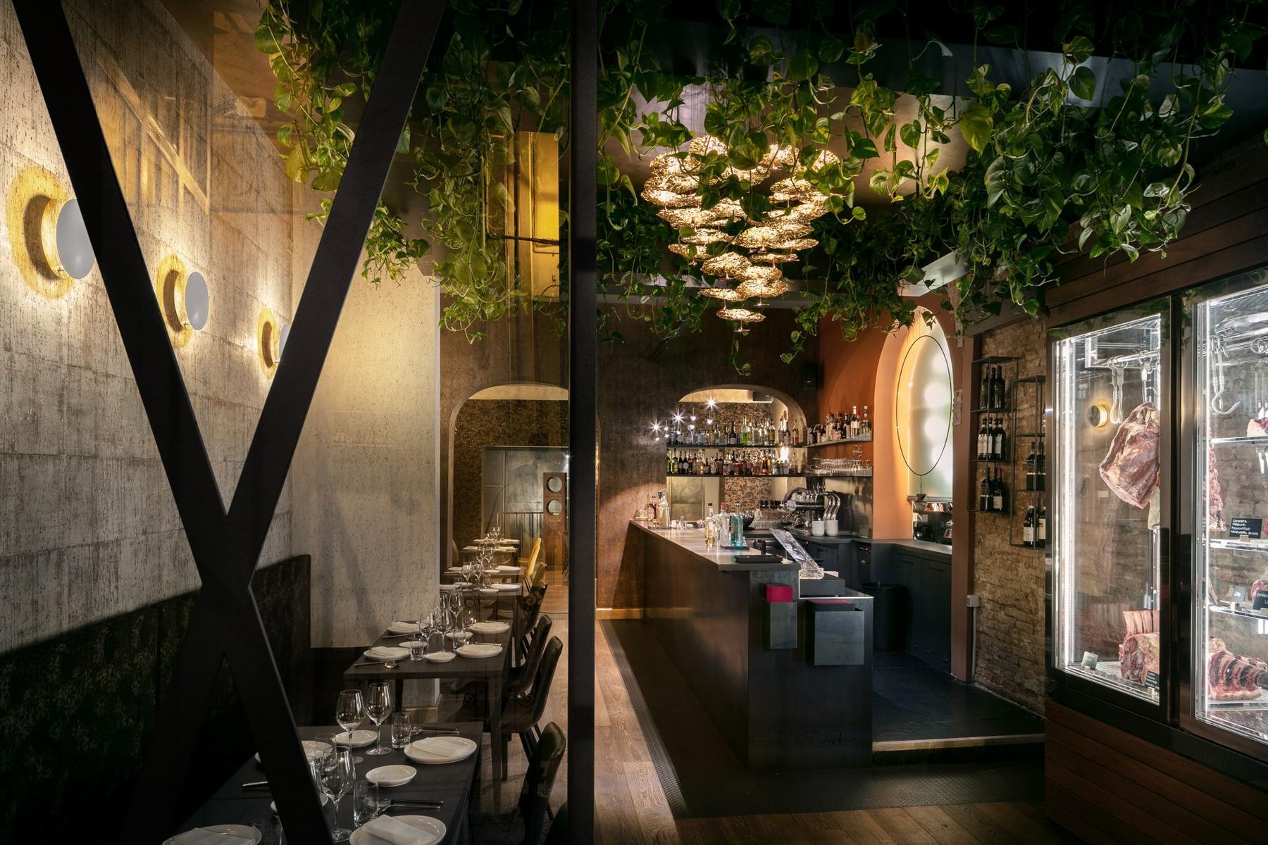 LED pendant lamp | Gold Moon Chandelier by Catellani & Smith