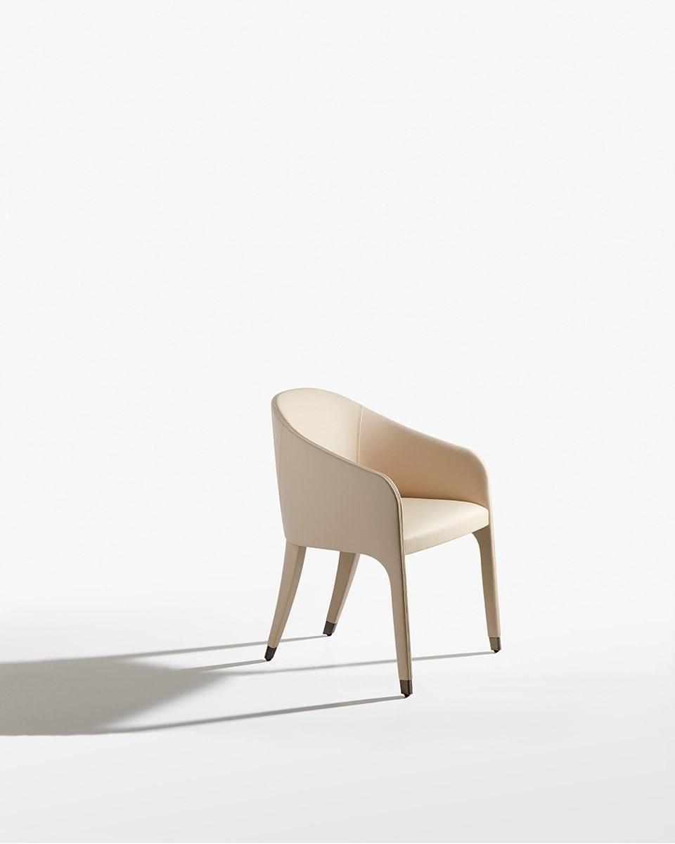 Easy chair with armrests | Miura by Potocco