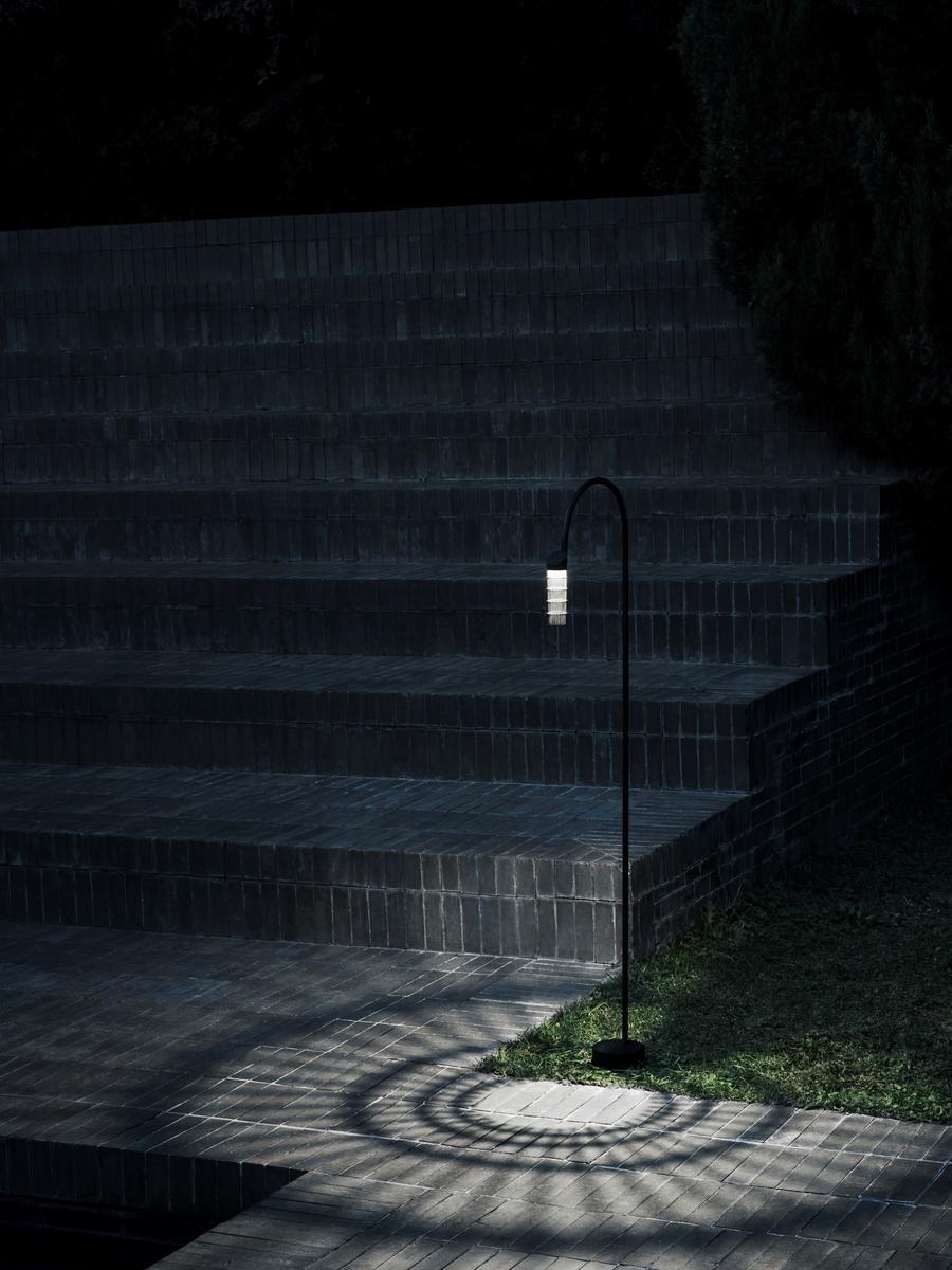 LED stainless steel bollard light | Caule Nest by Flos