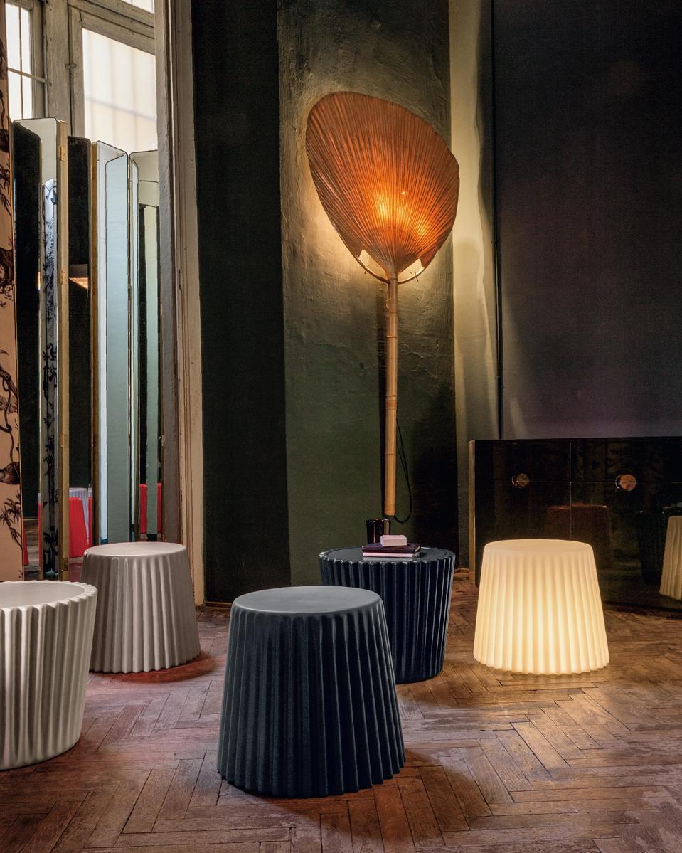 Polyethylene pouf / coffee table | Muffin by Bonaldo