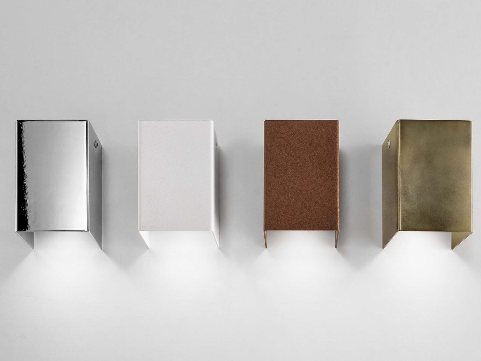 LED metal wall light | Kube by Olev