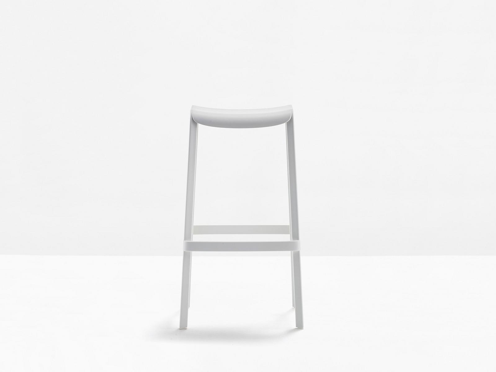 Stackable polypropylene stool | Dome 268 by Pedrali