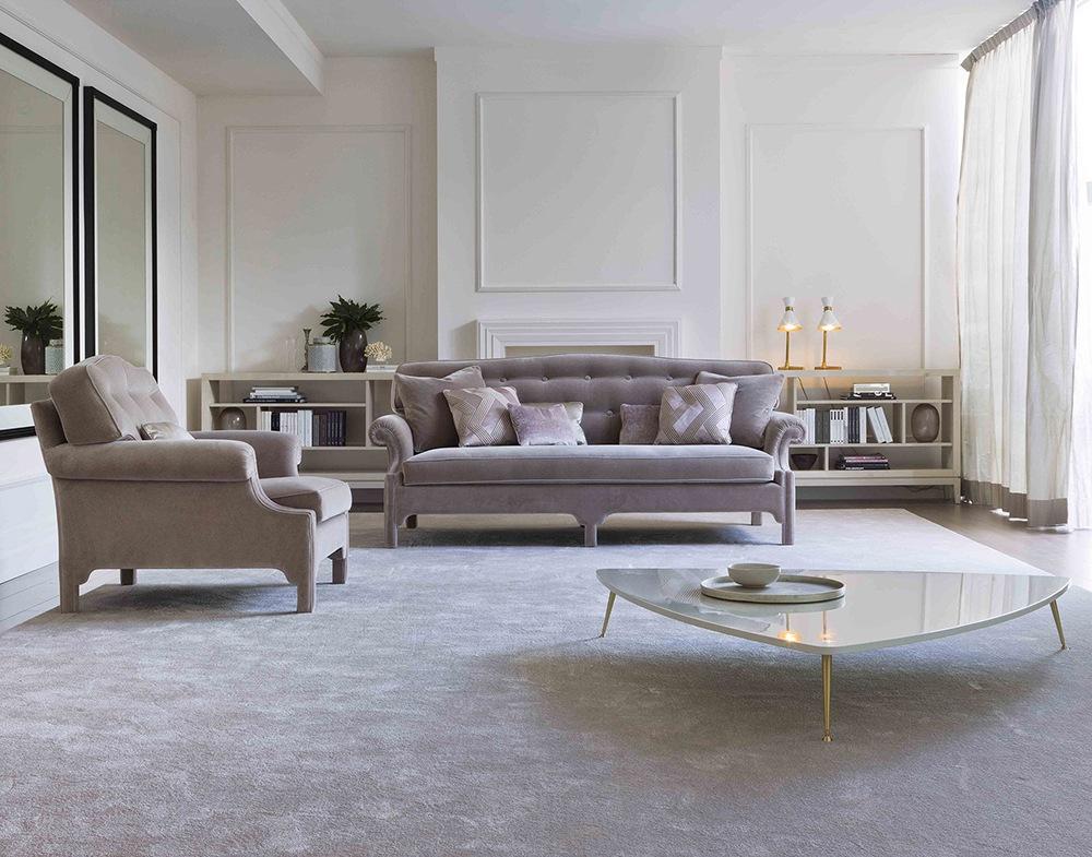 Triangular wood coffee table | Camelia by Galimberti Nino