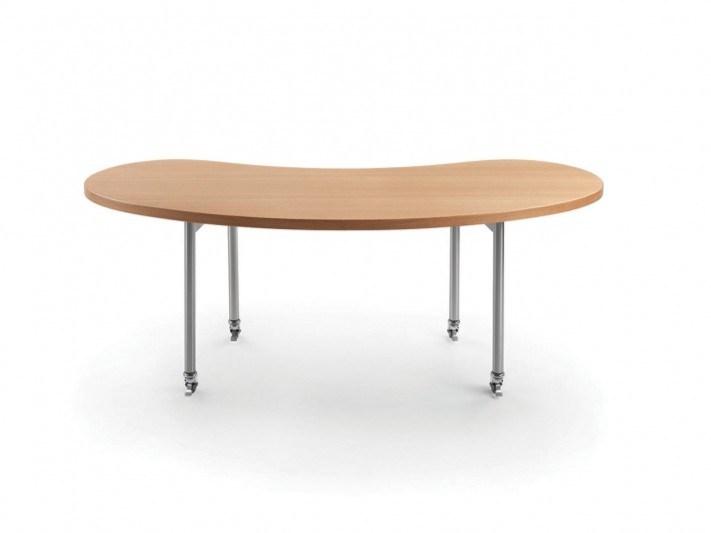Wooden writing desk with castors | Mixer by Flexform