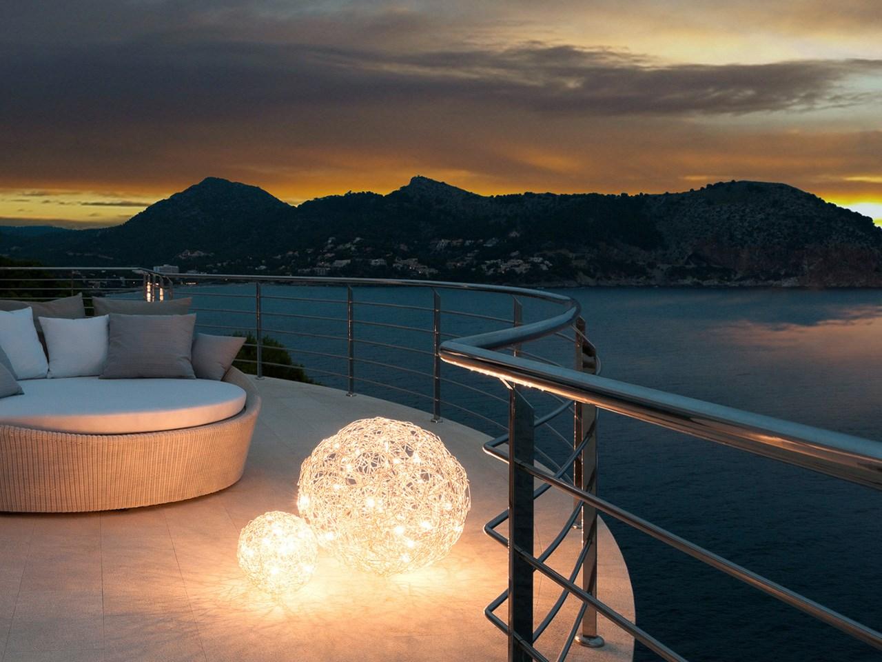 LED floor lamp | Fil De Fer F Ip65 by Catellani & Smith