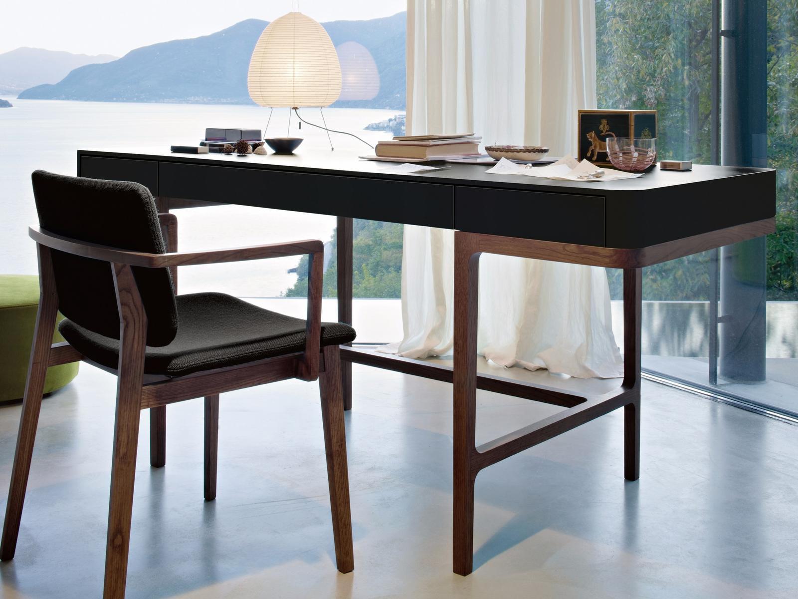 Solid wood writing desk with drawers | Victor by Lema