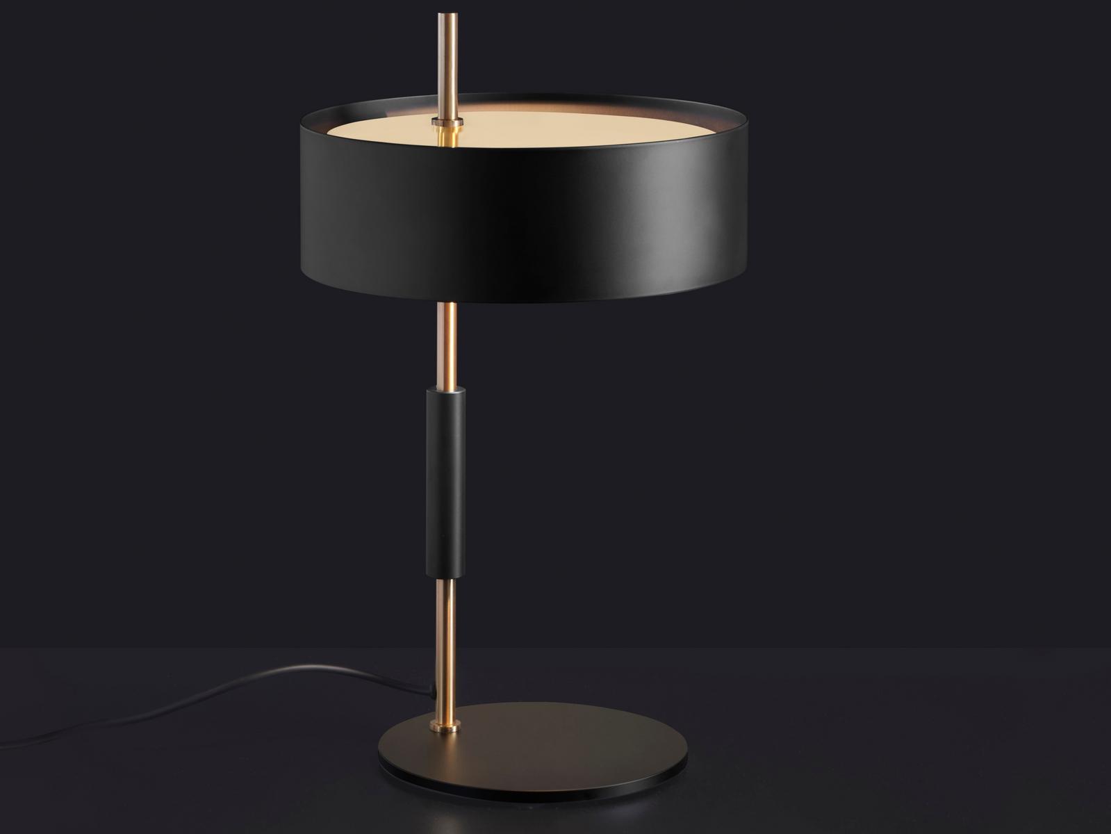 Metal table lamp | 1953 by Oluce