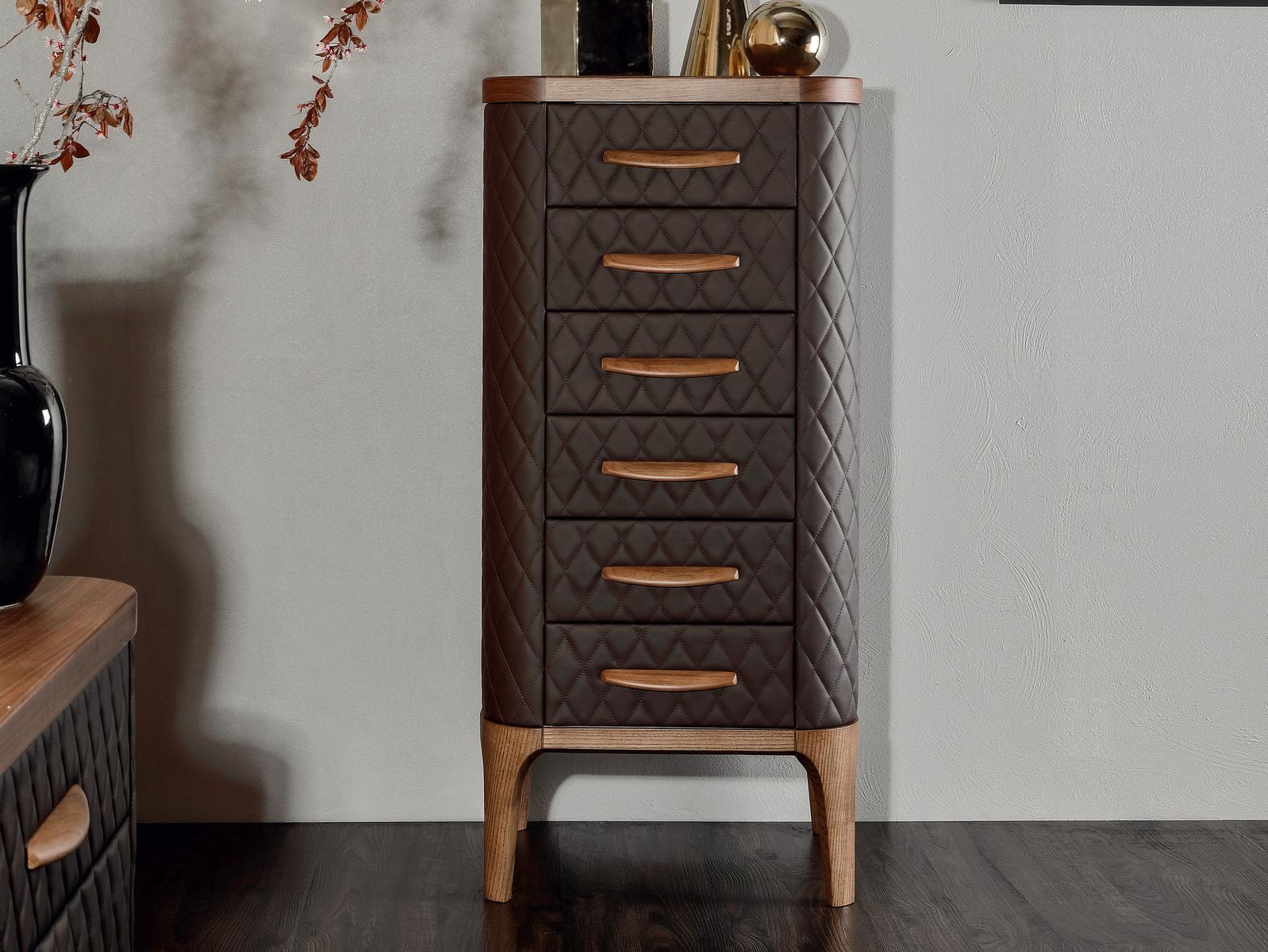 Leather chest of drawers | Tiffany Night by Tonin Casa