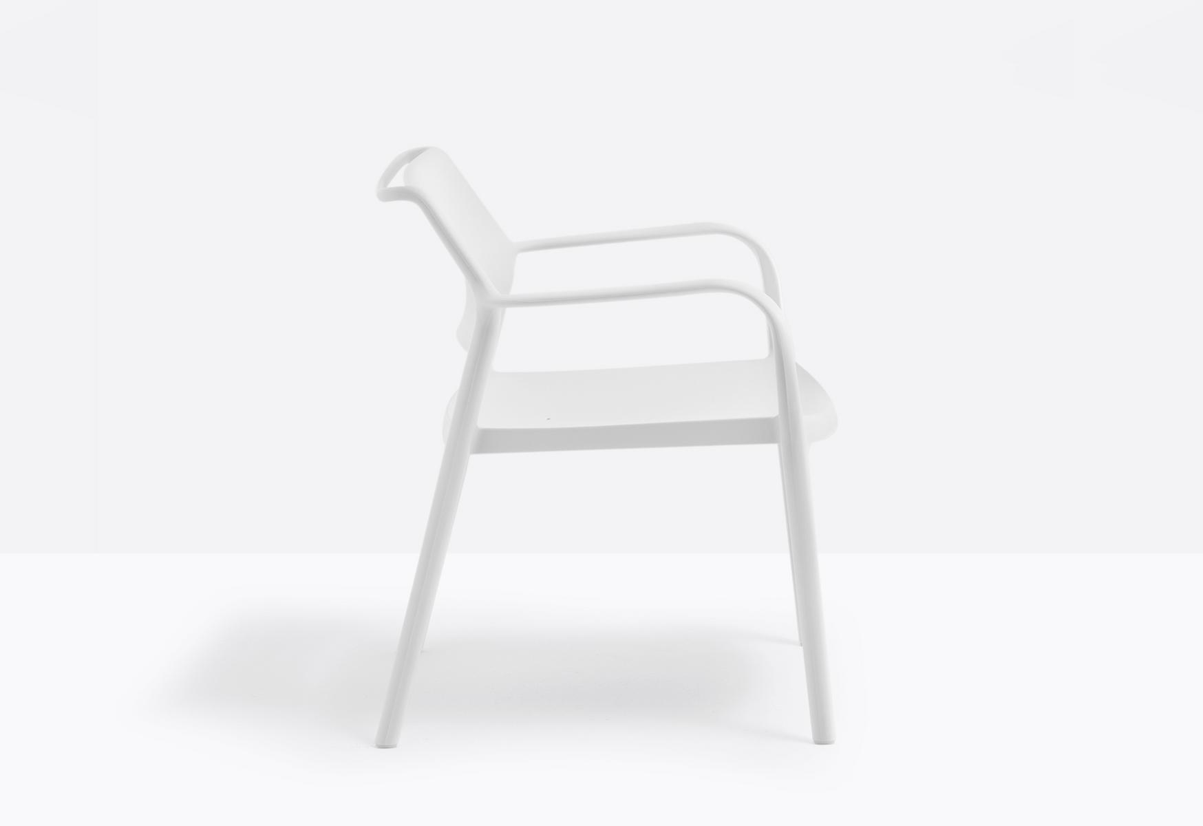 Stackable polypropylene easy chair with armrests | Ara 316 by Pedrali