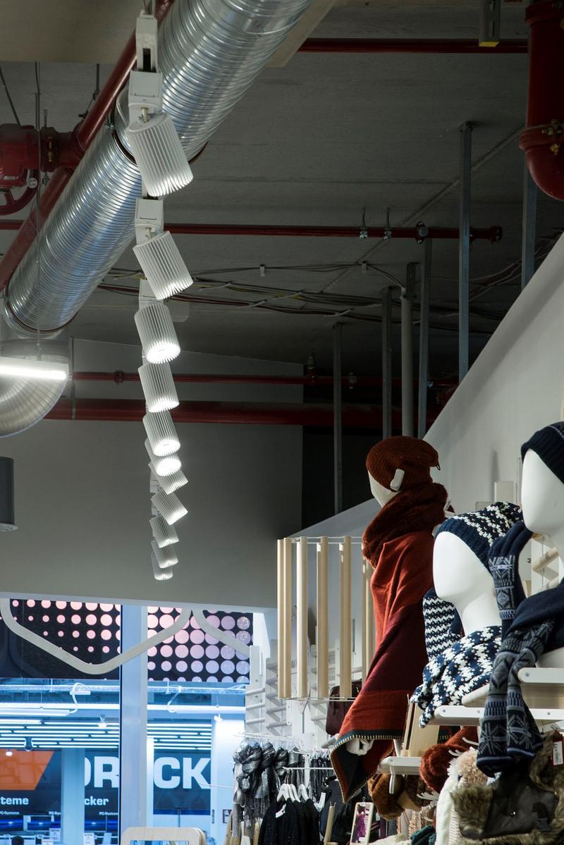 LED aluminium track-Light | Coolfin by Dark