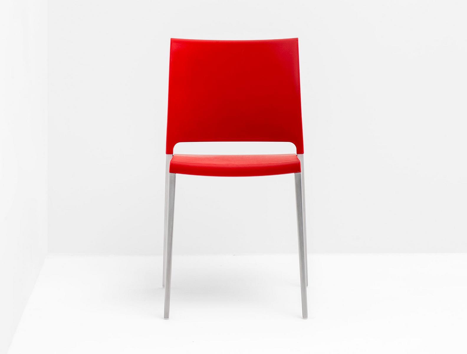 Stackable aluminium chair | Mya 700 by Pedrali