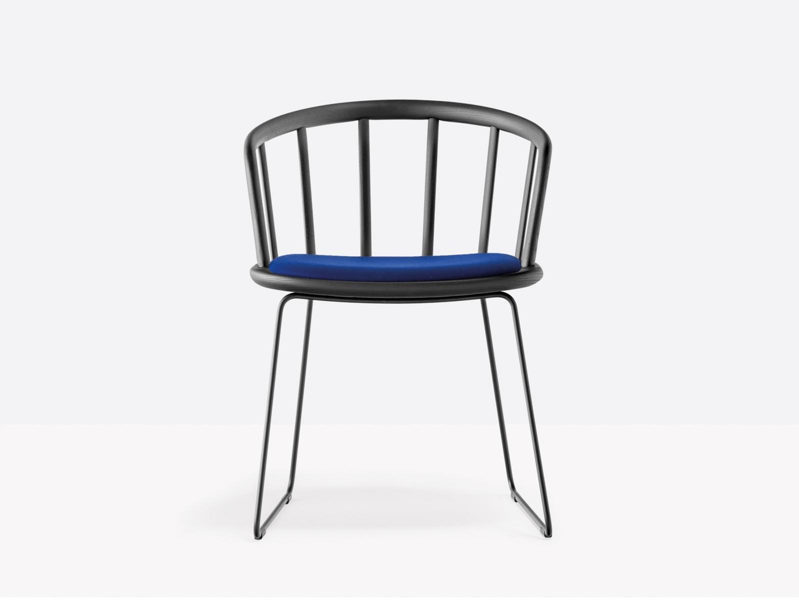 Sled base ash chair with integrated cushion | Nym 2856 by Pedrali