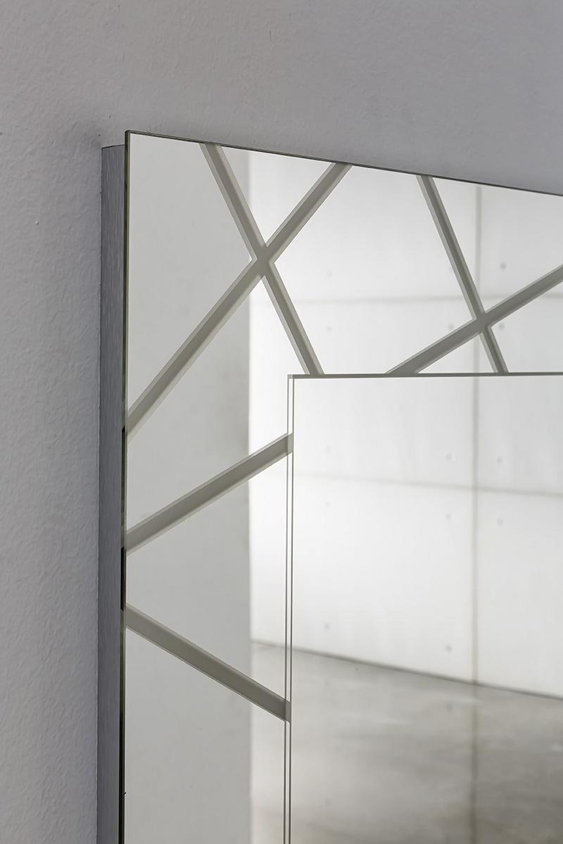 Square wall-mounted framed mirror | Segment by Sovet