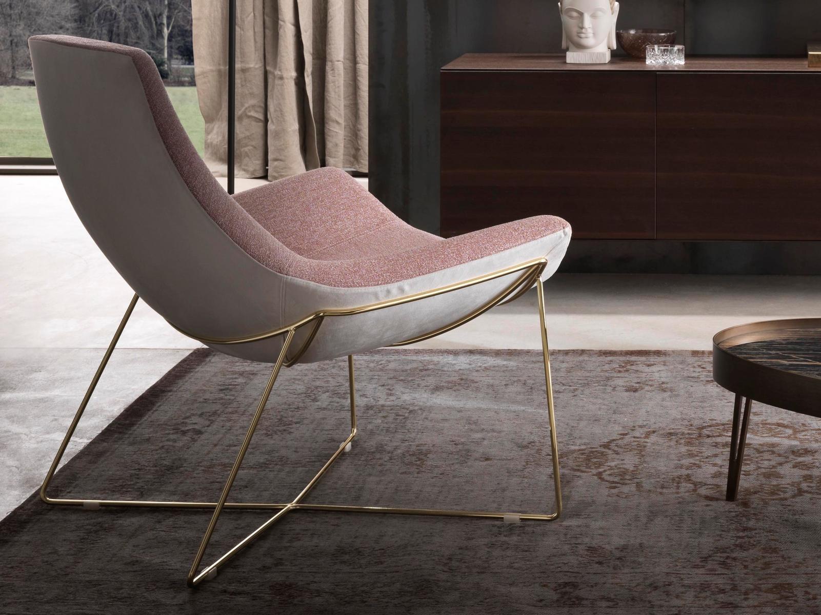 Fabric armchair | York by Riflessi