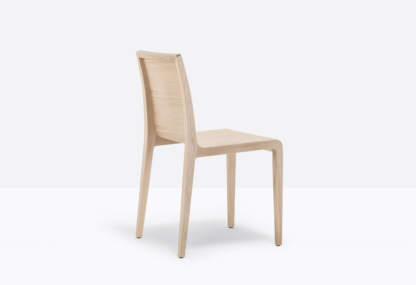 Solid wood chair | Young 420 by Pedrali