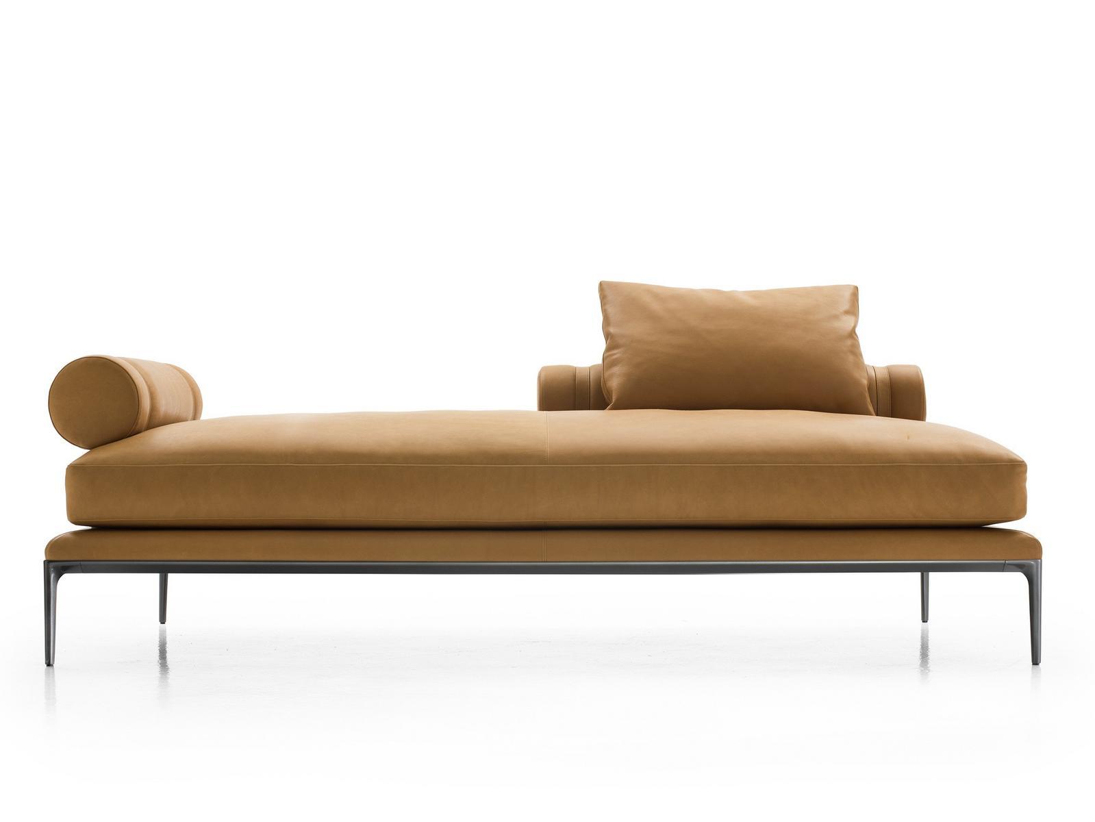 Leather day bed | Atoll by B&B Italia