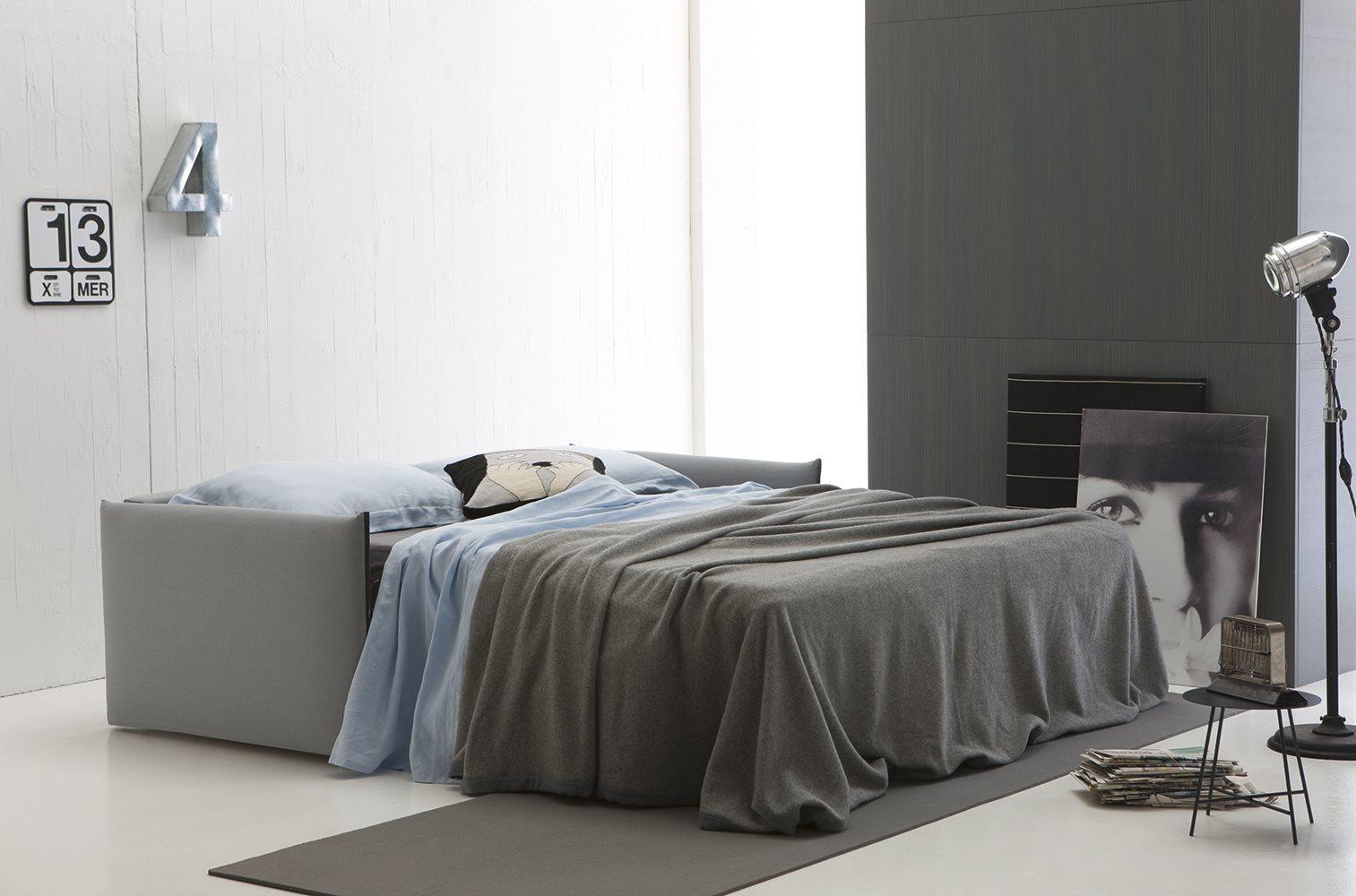 Sectional leather sofa | Space by Alberta Salotti