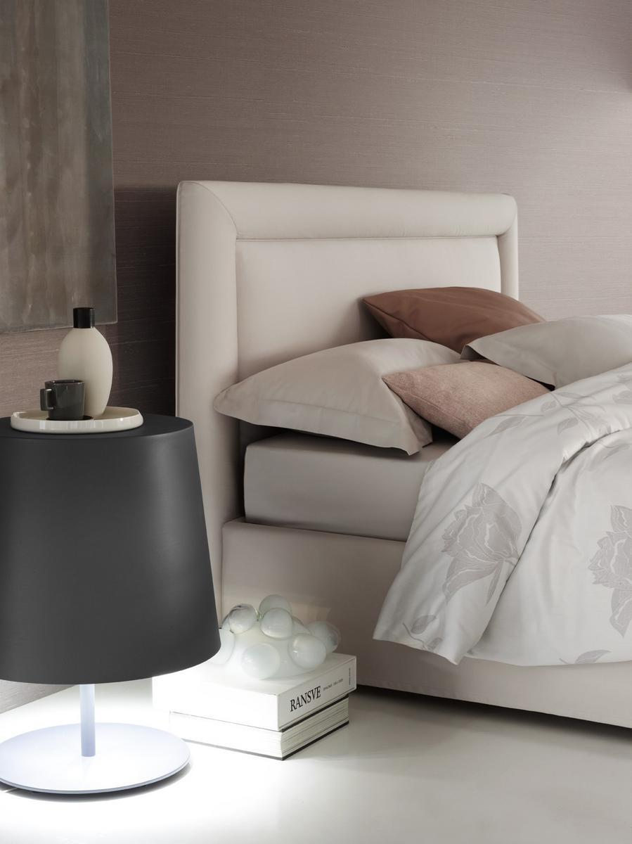 Double bed with upholstered headboard | Pochette Pure by Flou