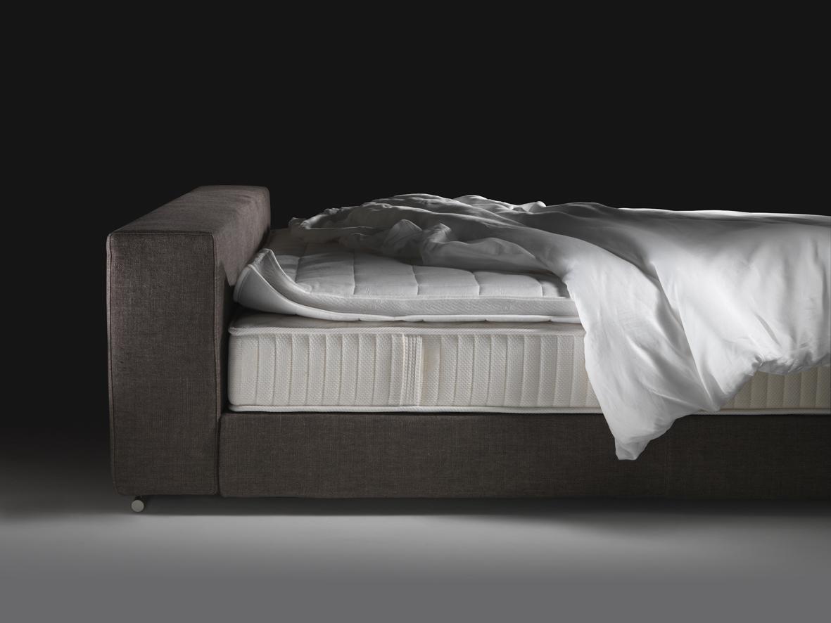 Fabric double bed with removable cover | Groundpiece Slim by Flexform
