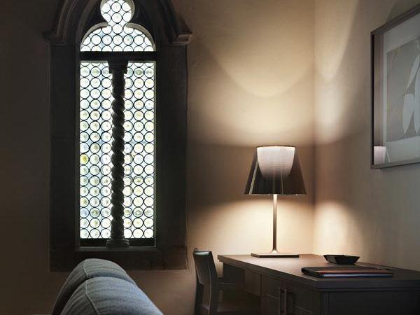 LED polycarbonate table lamp | Ktribe T by Flos