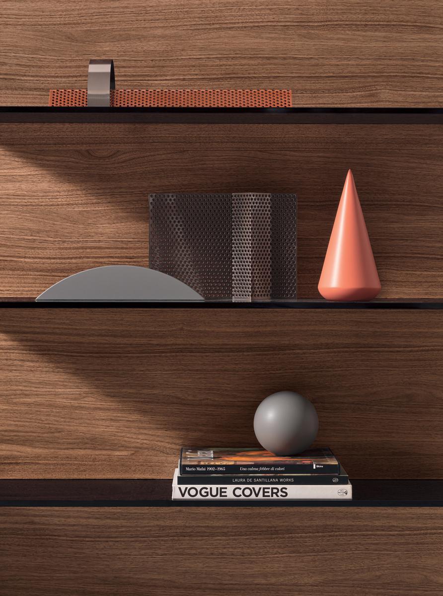 Sectional wooden storage wall | People 02 by Pianca