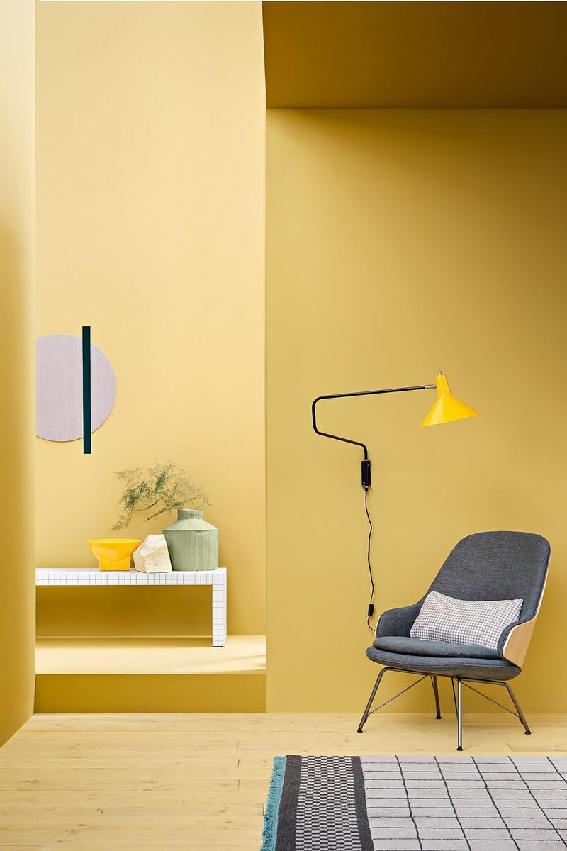 Upholstered easy chair with armrests | Judy by Zanotta