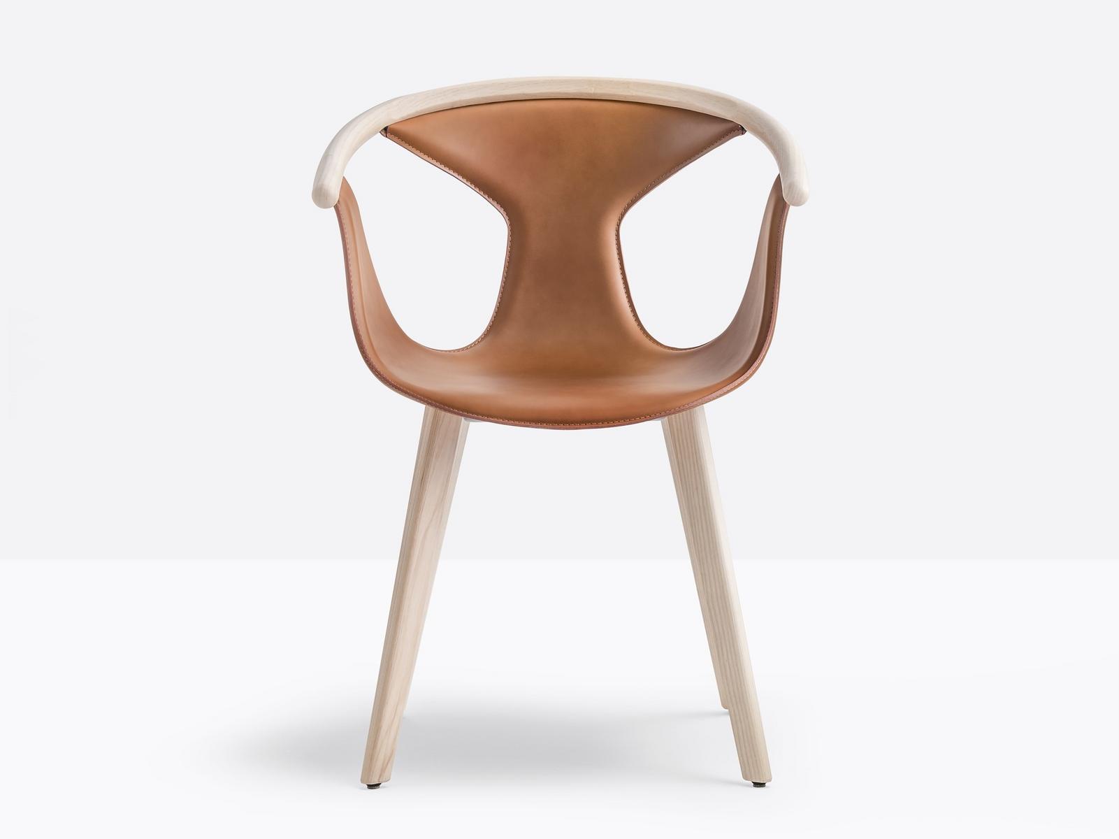 Tanned leather chair with armrests | Fox Soft 3727 by Pedrali